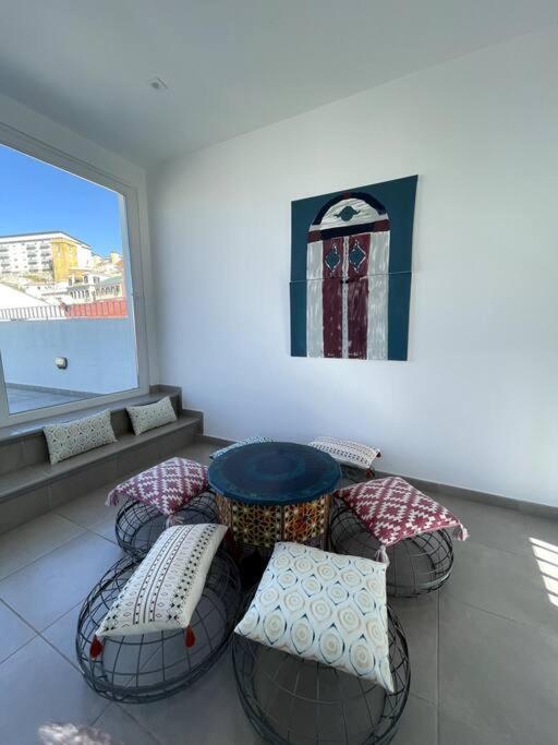 Peaceful 1Br With Shared Terrace At The Nook Apartamento Gibraltar Exterior foto