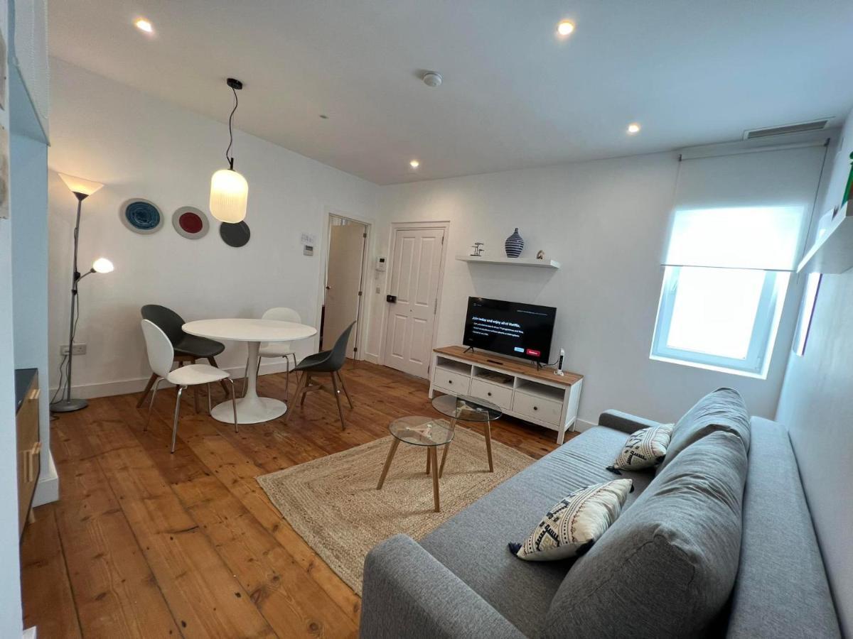 Peaceful 1Br With Shared Terrace At The Nook Apartamento Gibraltar Exterior foto